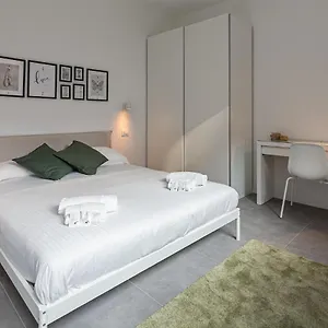 le-suites-moderne.italymilanhotels.net/